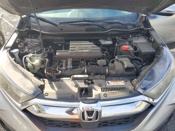 2017 HONDA CRV EX — Engine bay