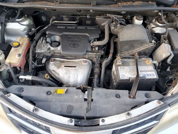 2013 TOYOTA RAV4 Standard — Engine bay
