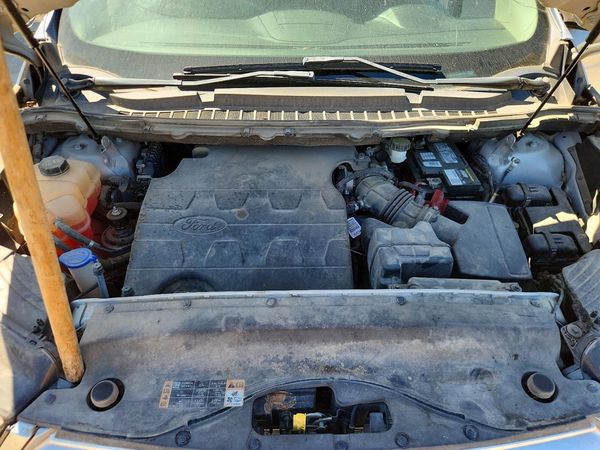 2018 FORD EDGE SEL — Engine bay