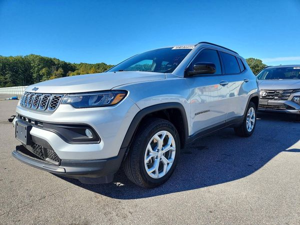 2024 JEEP COMPASS North, Latitude — Front 3/4