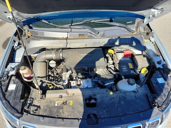 2024 JEEP COMPASS North, Latitude — Engine bay