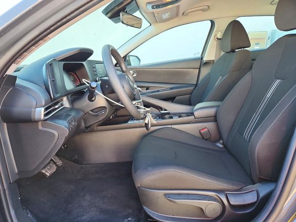2026 HYUNDAI ELANTRA — DENT