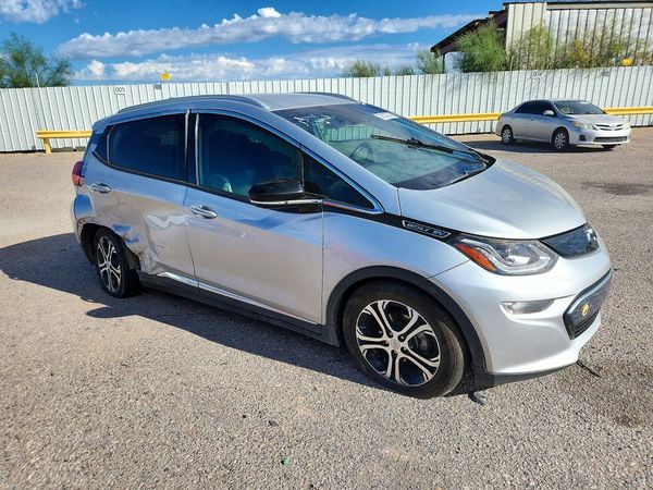 2017 CHEVROLET BOLT Premier — Passenger 3/4