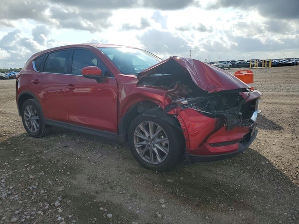 2019 MAZDA CX-5 Grand Touring — Passenger 3/4