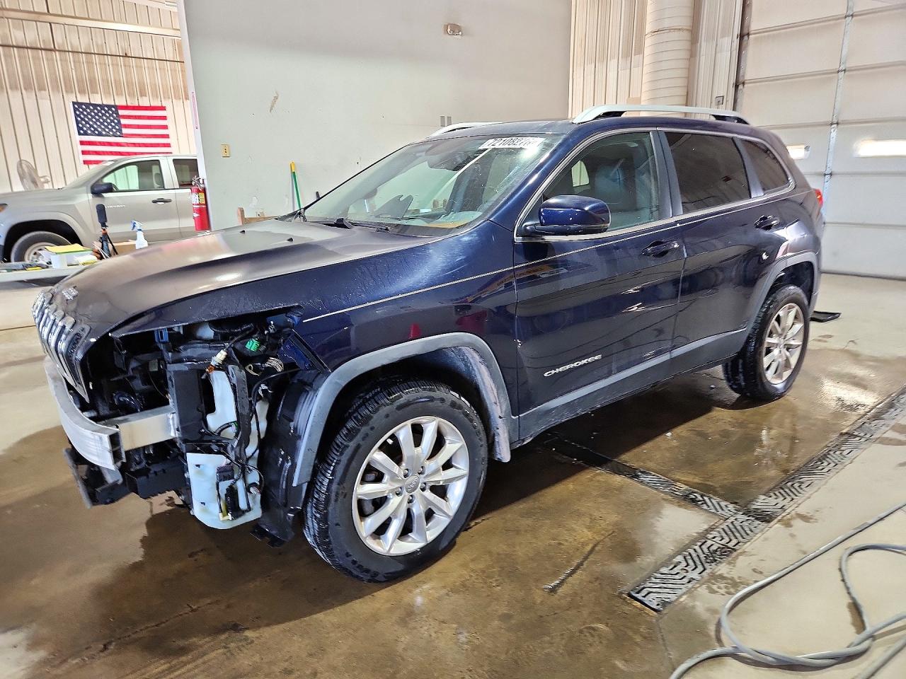 2015 JEEP CHEROKEE Limited — Front 3/4