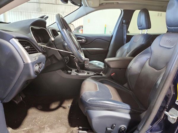 2015 JEEP CHEROKEE Limited — DENT