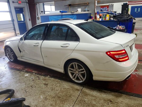 2012 MERCEDES-BENZ C