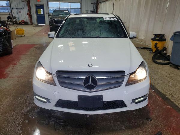 2012 MERCEDES-BENZ C
