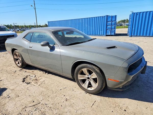 2018 DODGE CHALLENGER SXT — Passenger 3/4