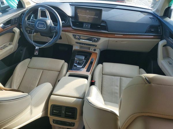 2021 AUDI Q5