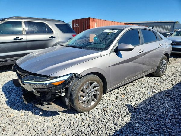 2024 HYUNDAI ELANTRA — DSFA — Front 3/4