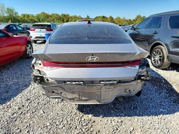 2024 HYUNDAI ELANTRA SEL — DIRR