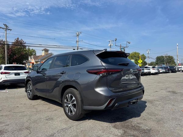 2024 TOYOTA HIGHLANDER