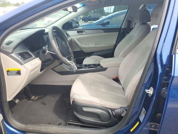 2015 HYUNDAI SONATA SE, ECO — DENT
