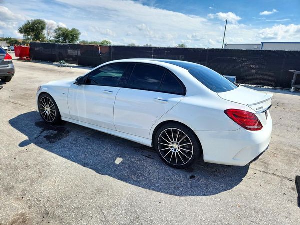 2017 MERCEDES-BENZ C C300 — DSRA