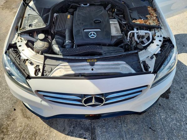 2017 MERCEDES-BENZ C C300 — Engine bay