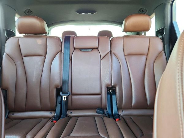 2018 AUDI Q7 — SUVN