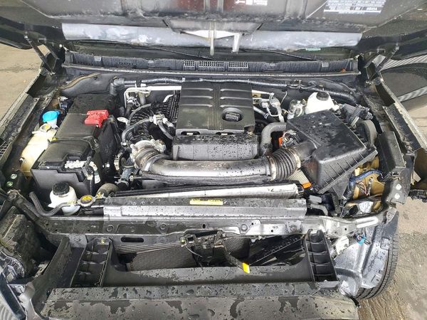 2026 NISSAN FRONTIER — Engine bay