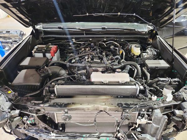 2026 TOYOTA 4RUNNER — Engine bay