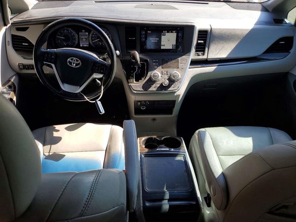 2015 TOYOTA SIENNA — CKPT