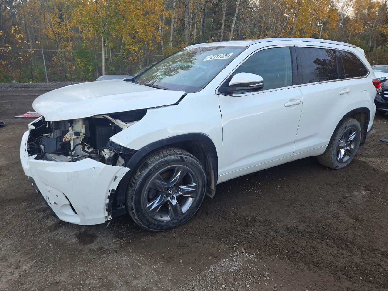 2017 TOYOTA HIGHLANDER Ltd/Ltd Platinum — Front 3/4