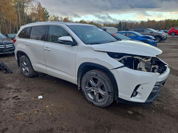 2017 TOYOTA HIGHLANDER Ltd/Ltd Platinum — Passenger 3/4