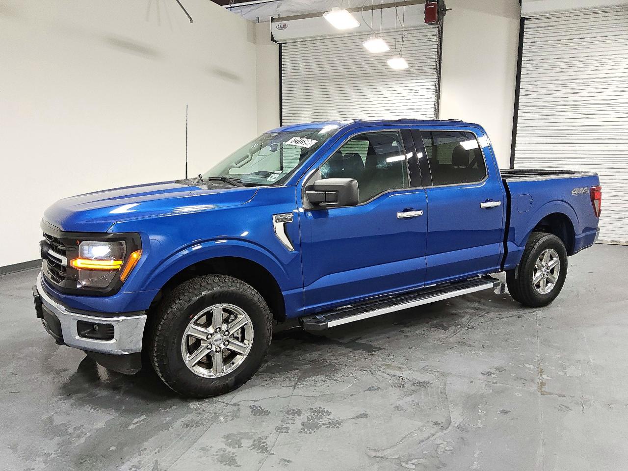 2025 FORD F150 XLT — Front 3/4