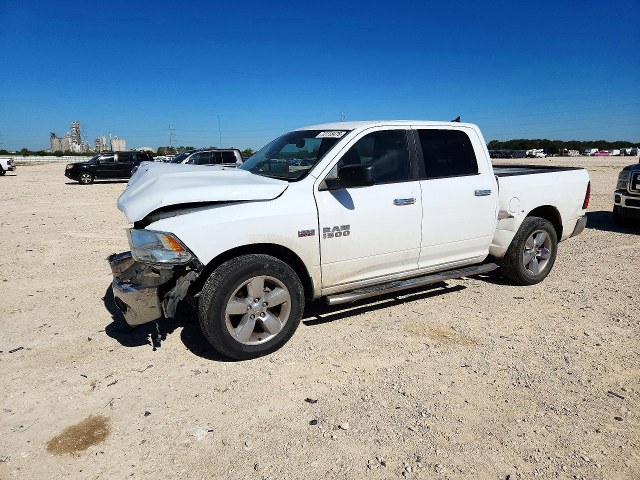 2014 RAM 1500 SLT — Front 3/4