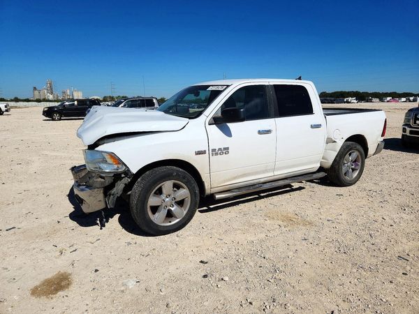 2014 RAM 1500 SLT — Front 3/4