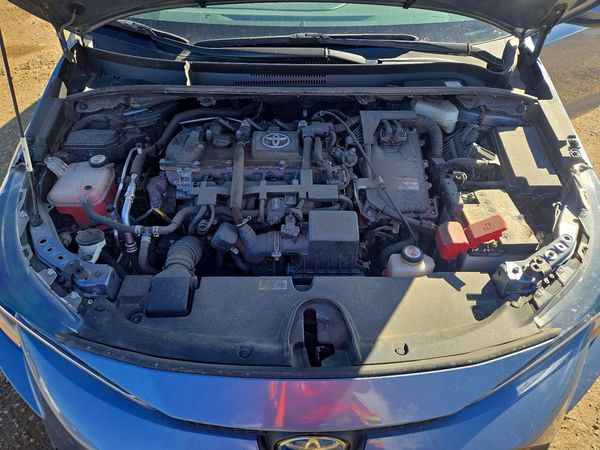 2020 TOYOTA COROLLA — Engine bay