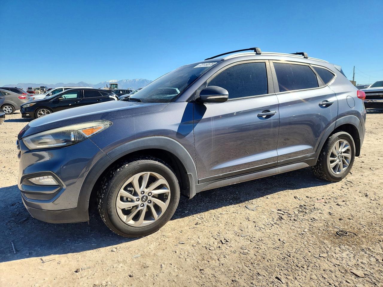 2016 HYUNDAI TUCSON — Front 3/4