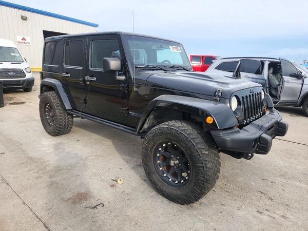 2013 JEEP WRANGLER Sahara — Passenger 3/4
