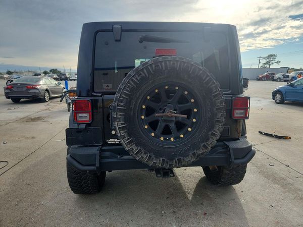 2013 JEEP WRANGLER Sahara — DIRR