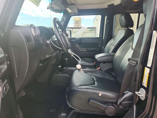 2013 JEEP WRANGLER Sahara — DENT