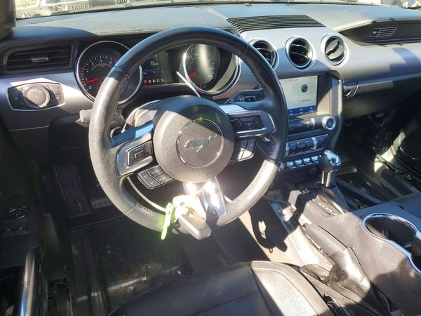 2020 FORD MUSTANG I4 Coupe — CKPT