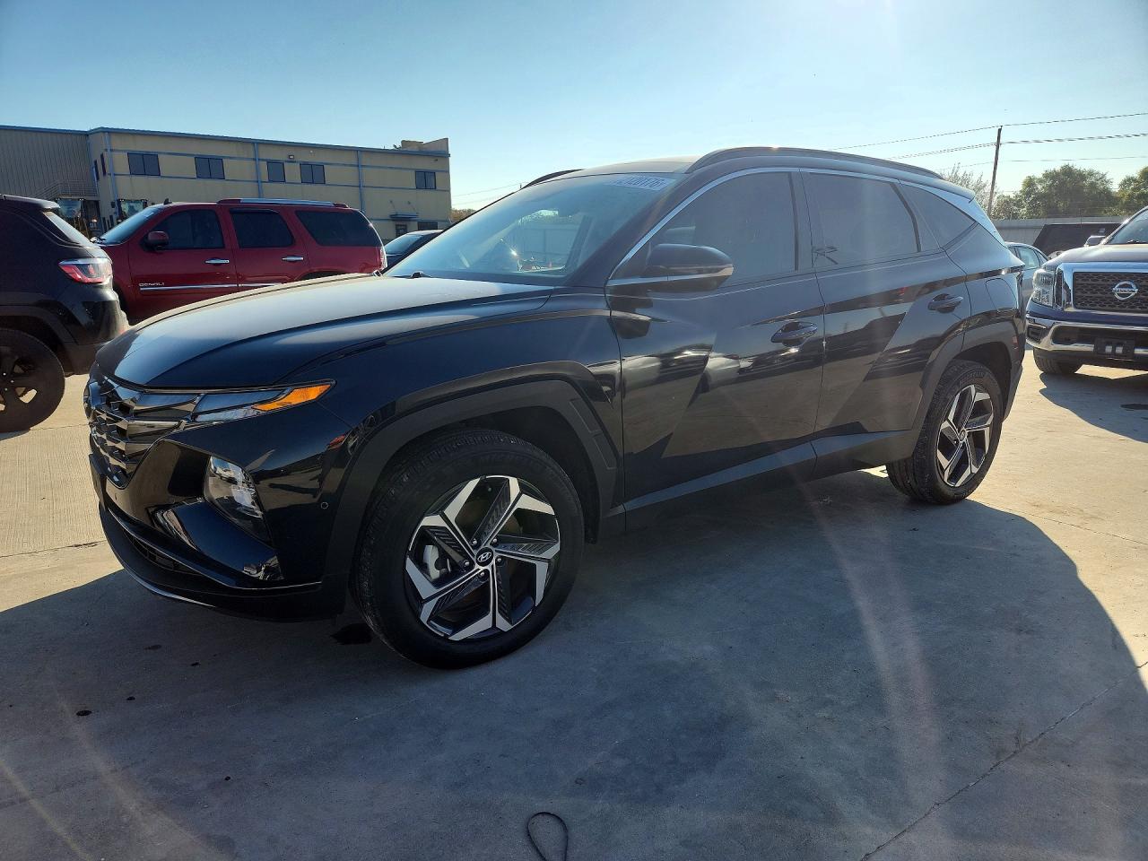 2024 HYUNDAI TUCSON Limited — Front 3/4