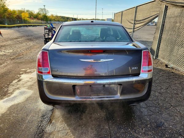 2014 CHRYSLER 300 — DIRR