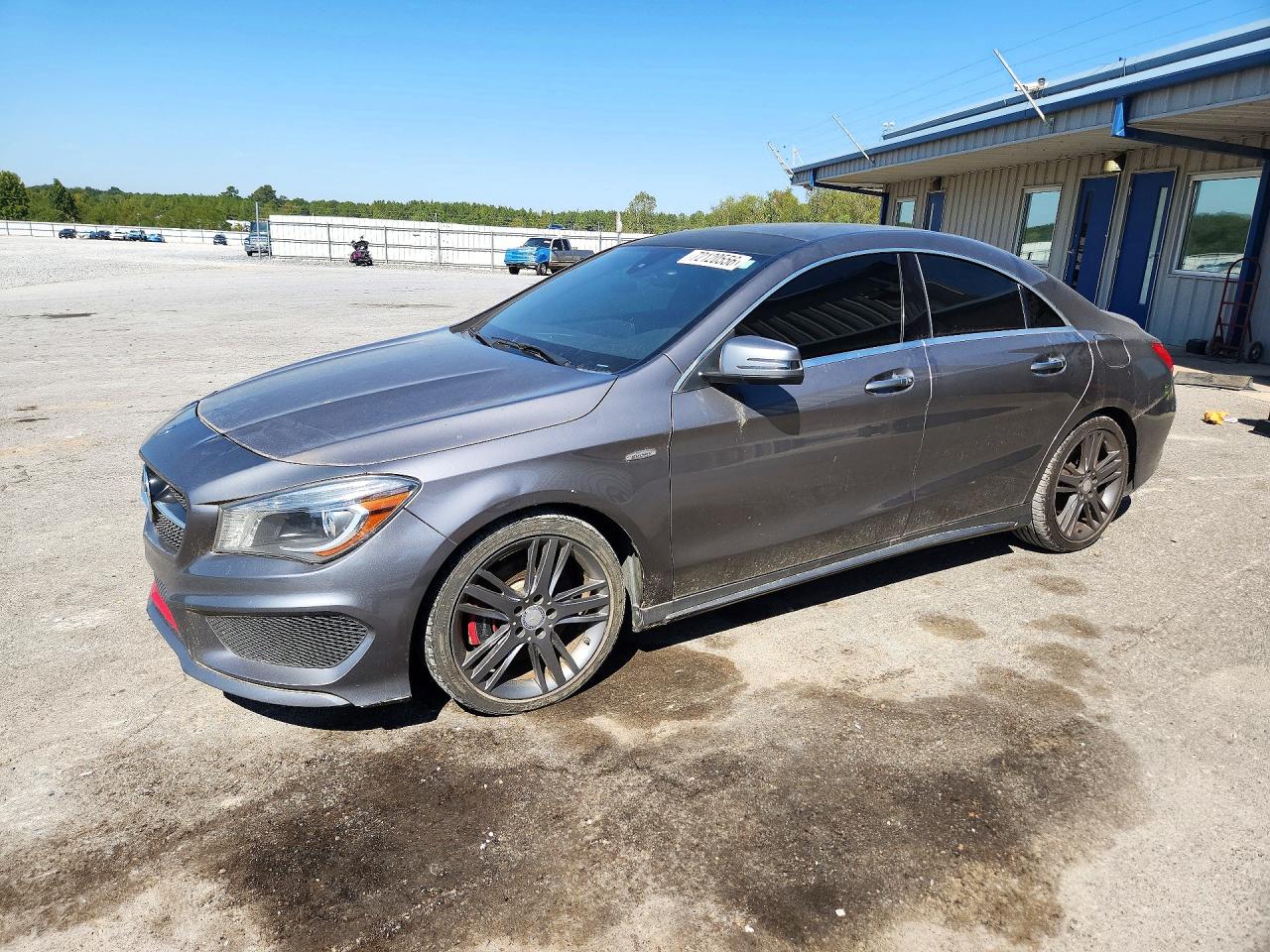 2015 MERCEDES-BENZ CLA CLA250 — Front 3/4
