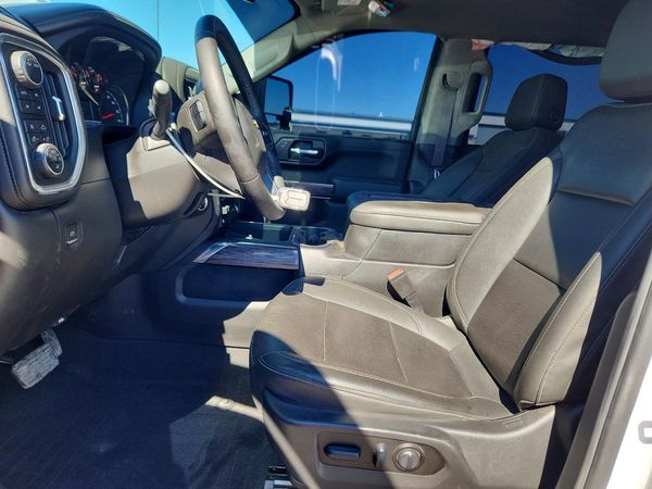 2022 CHEVROLET SILVERADO LTZ — DENT