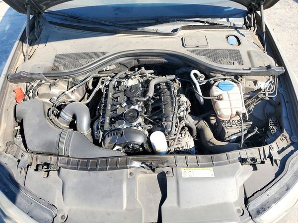 2015 AUDI A6 Premium — Engine bay