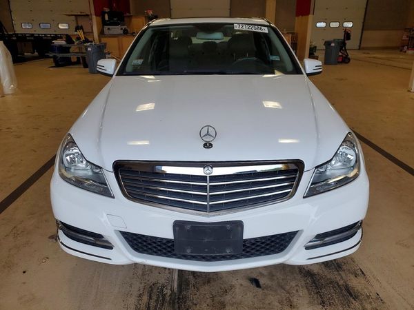 2013 MERCEDES-BENZ C C300 — DIRF