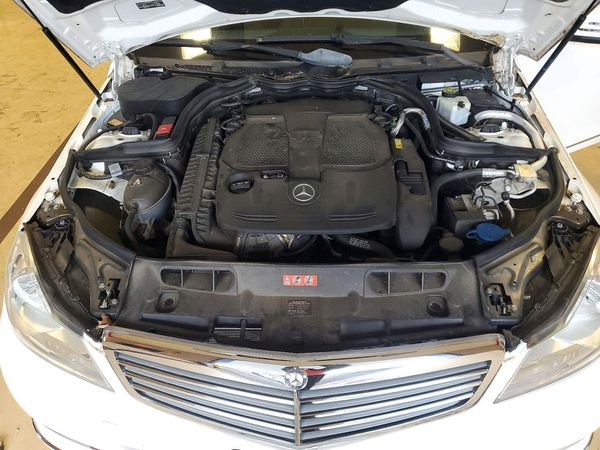 2013 MERCEDES-BENZ C C300 — Engine bay
