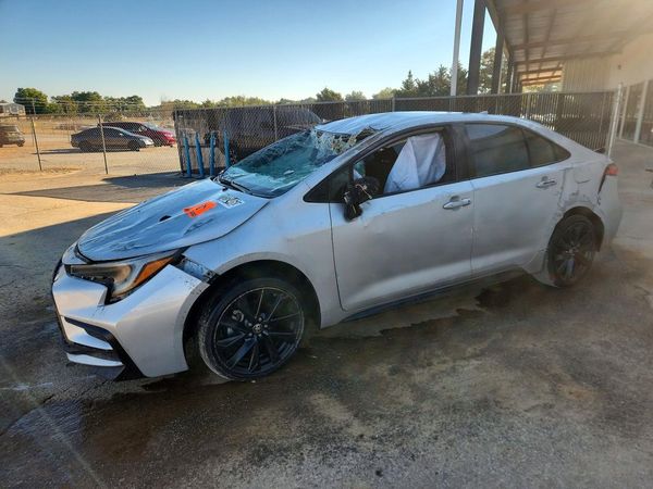 2024 TOYOTA COROLLA SE — Front 3/4