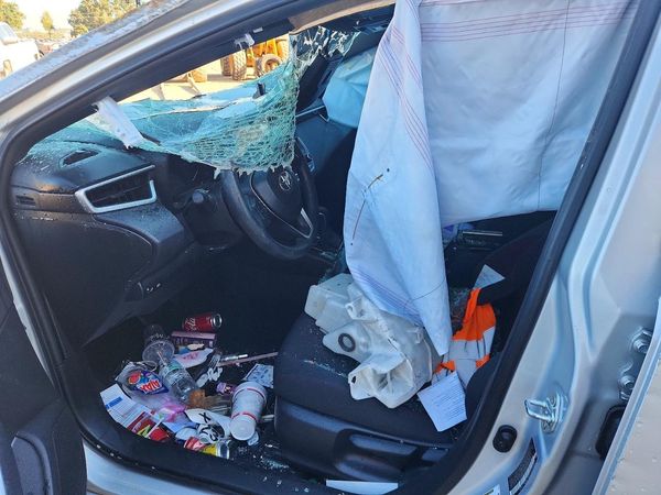 2024 TOYOTA COROLLA SE — DENT