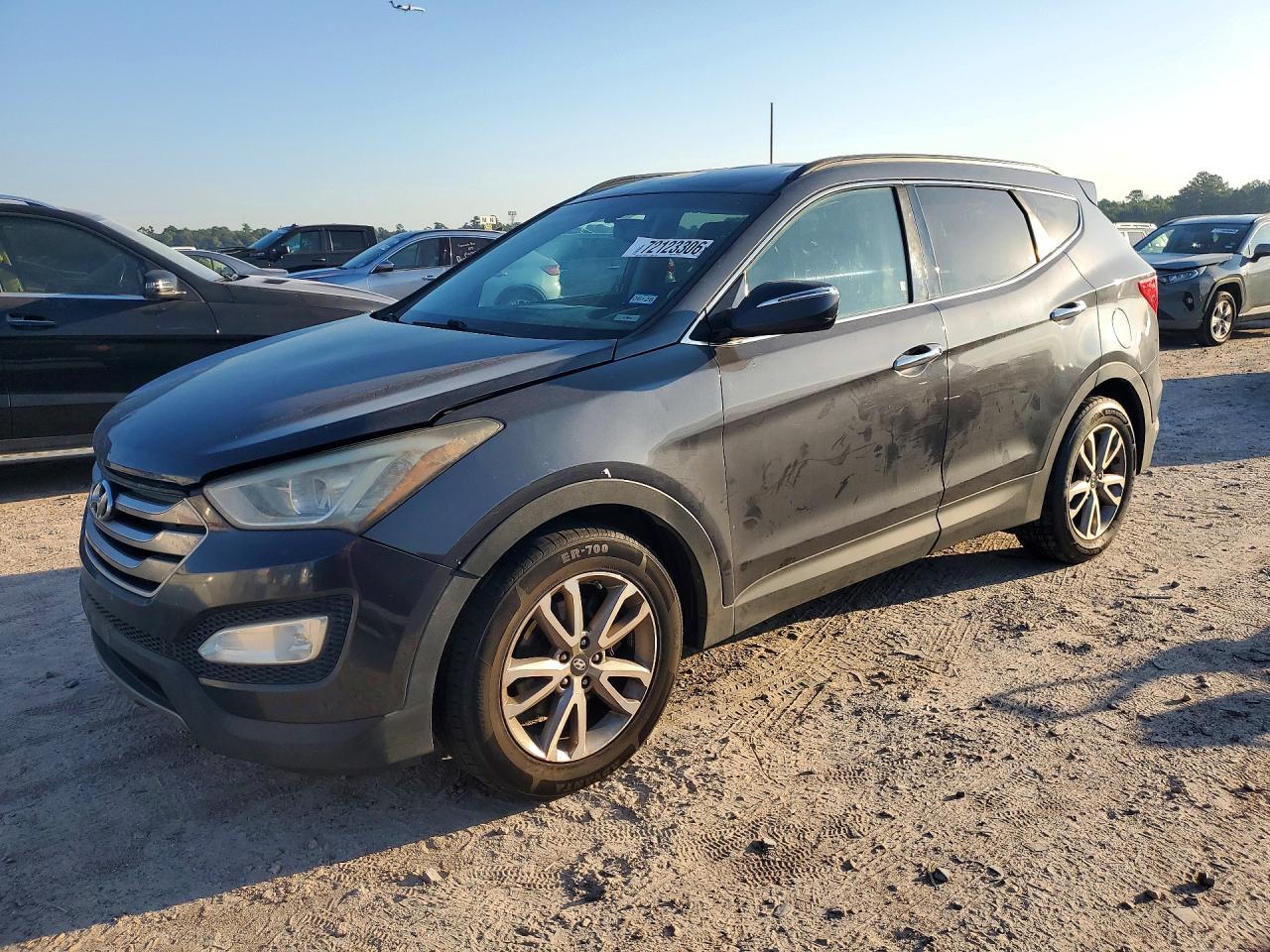 2015 HYUNDAI SANTA FE GLS — Front 3/4
