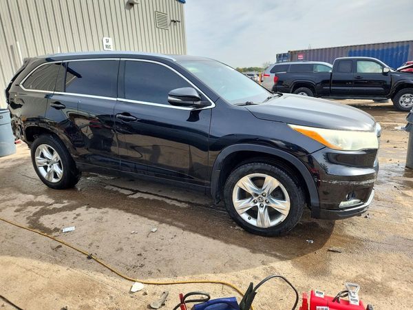 2016 TOYOTA HIGHLANDER Base/Hybrid — Passenger 3/4