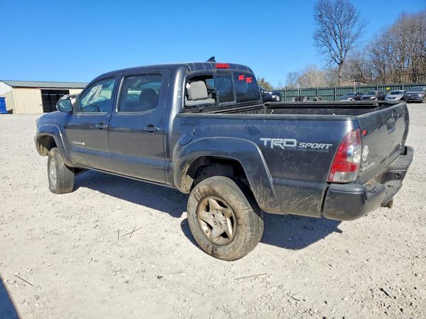 2015 TOYOTA TACOMA