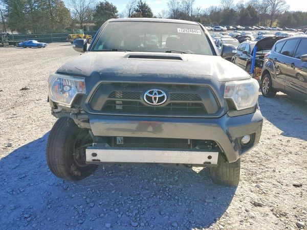 2015 TOYOTA TACOMA