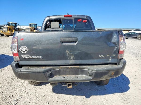 2015 TOYOTA TACOMA
