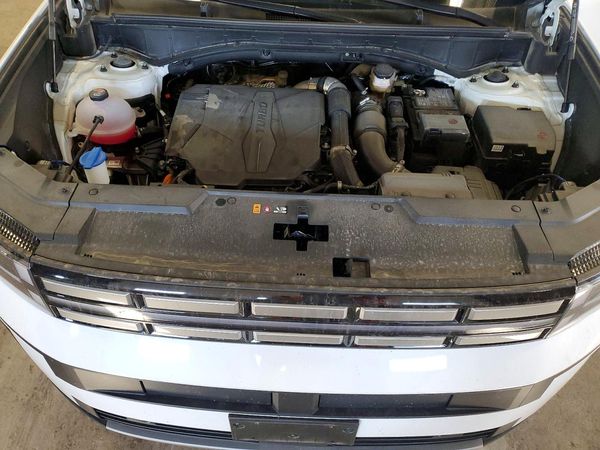 2026 HYUNDAI SANTA FE SEL — Engine bay